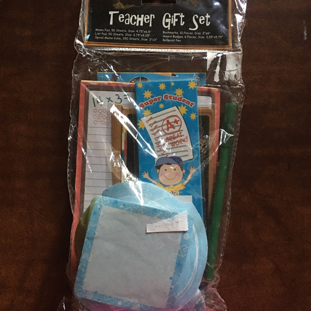NWT Teacher Gift Set